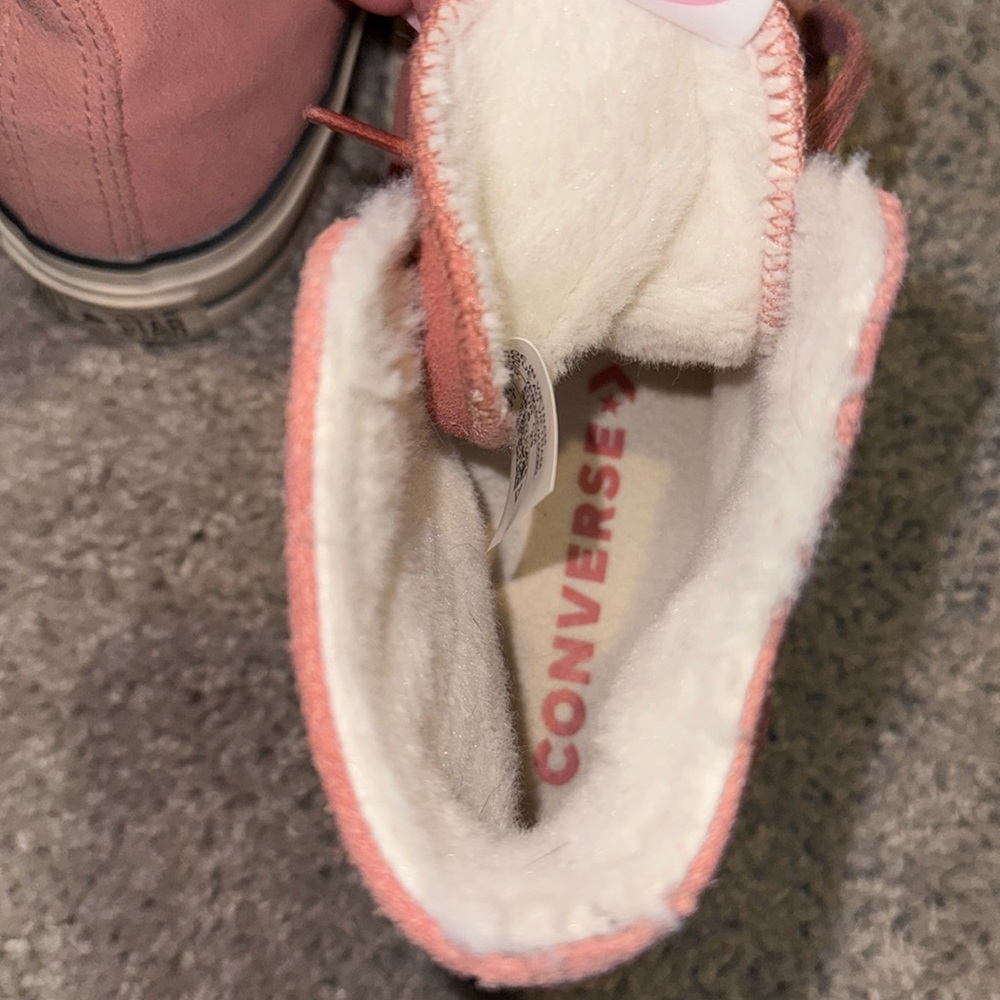 Converse - Picture 6 of 6